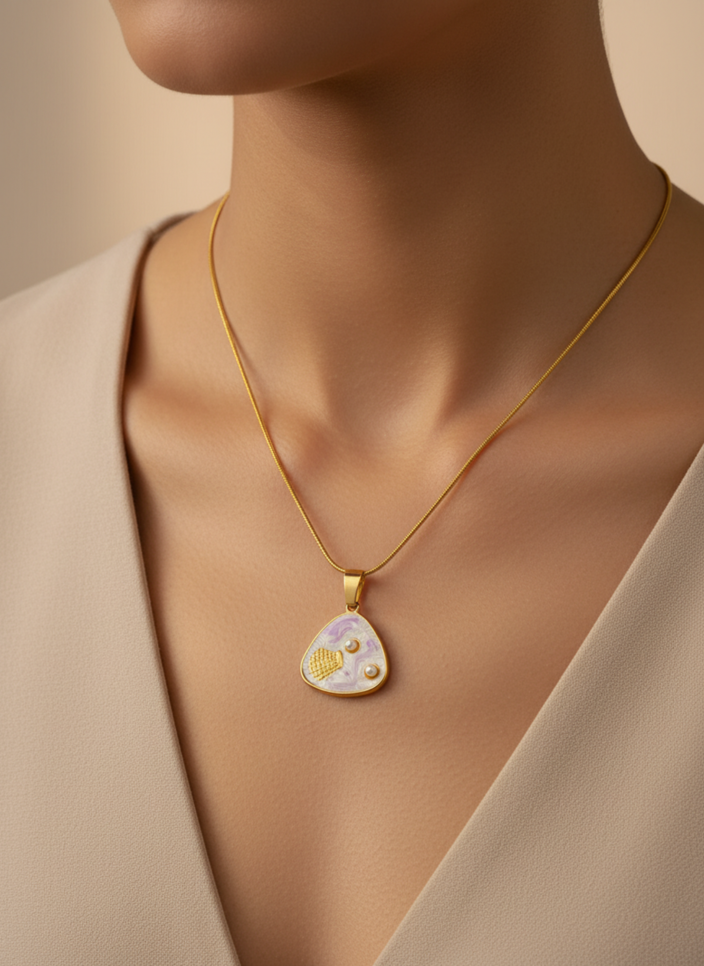Gold Shell Pearl Necklace