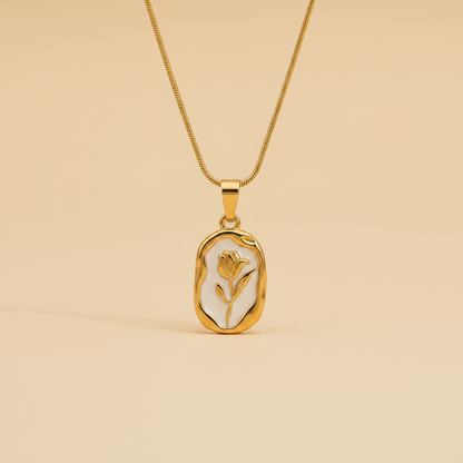 White Flower Pendant Necklace