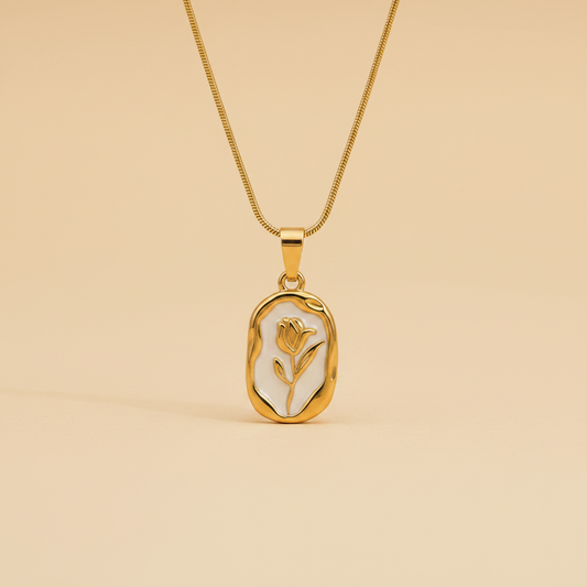 White Flower Pendant Necklace
