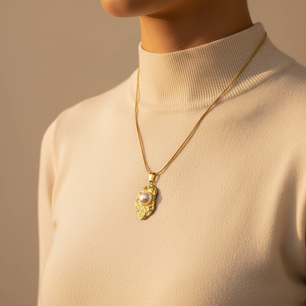 Organic Pearl Pendant Necklace