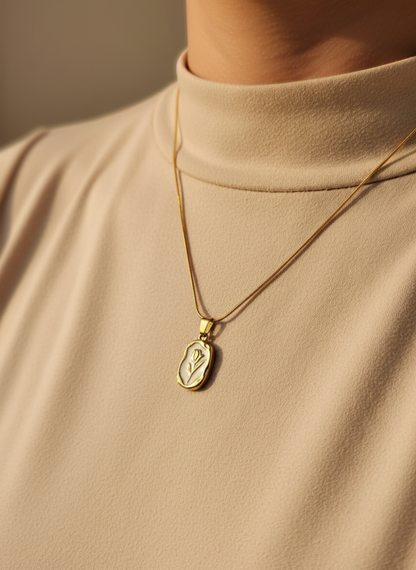 White Flower Pendant Necklace