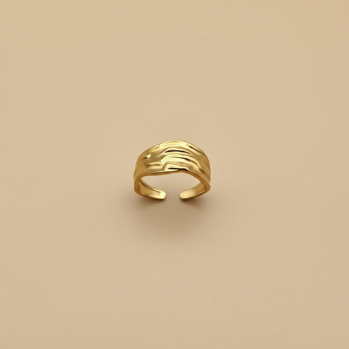 Gold Wave Adjustable Ring – Open Modern Design