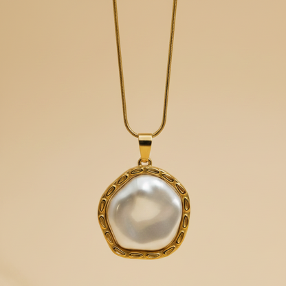 Classic Pearl Frame Pendant