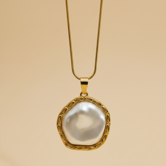 Classic Pearl Frame Pendant