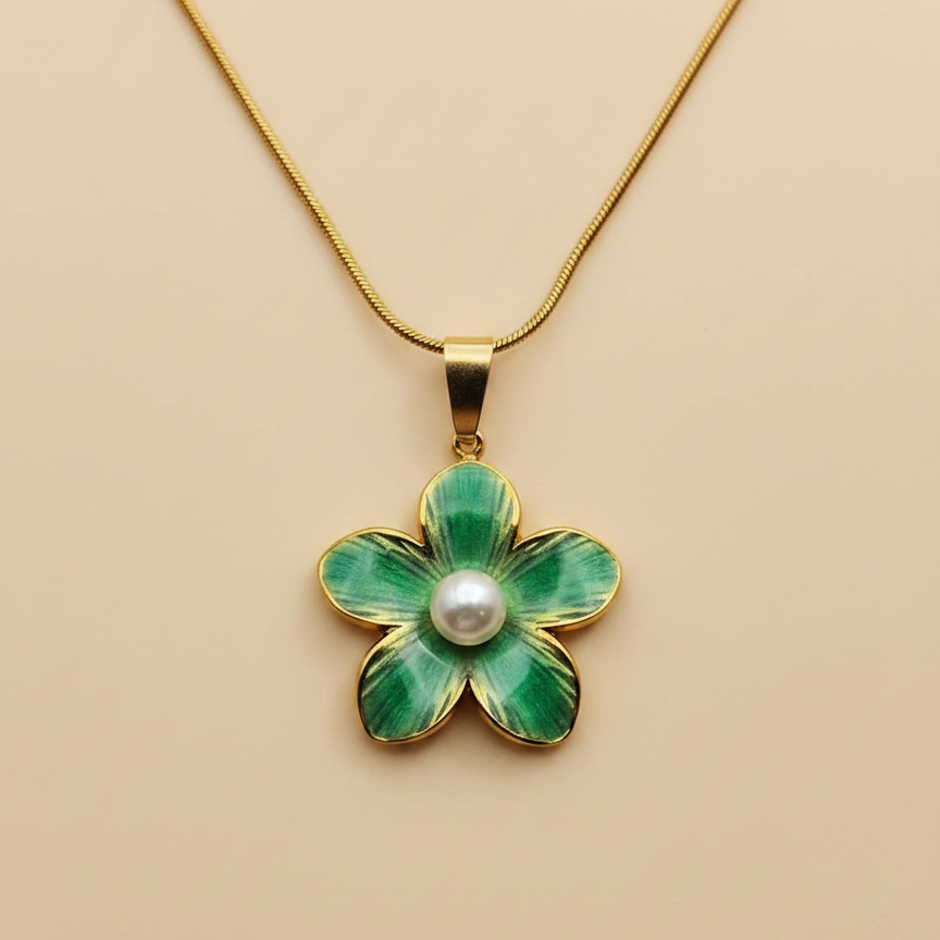 Green Flower Pearl Pendant Necklace