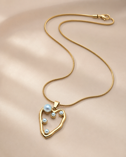 Gold Heart Pearl Pendant Necklace