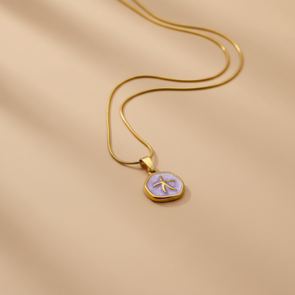 Gold Minimal Starfish Embleem Necklace