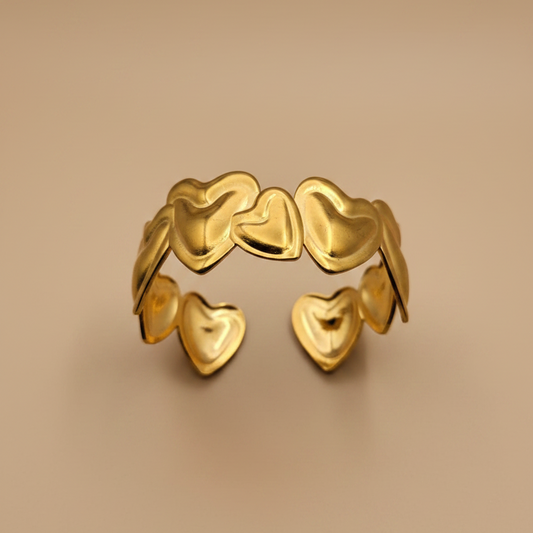 Bracelet manchette cœur ouvert en or