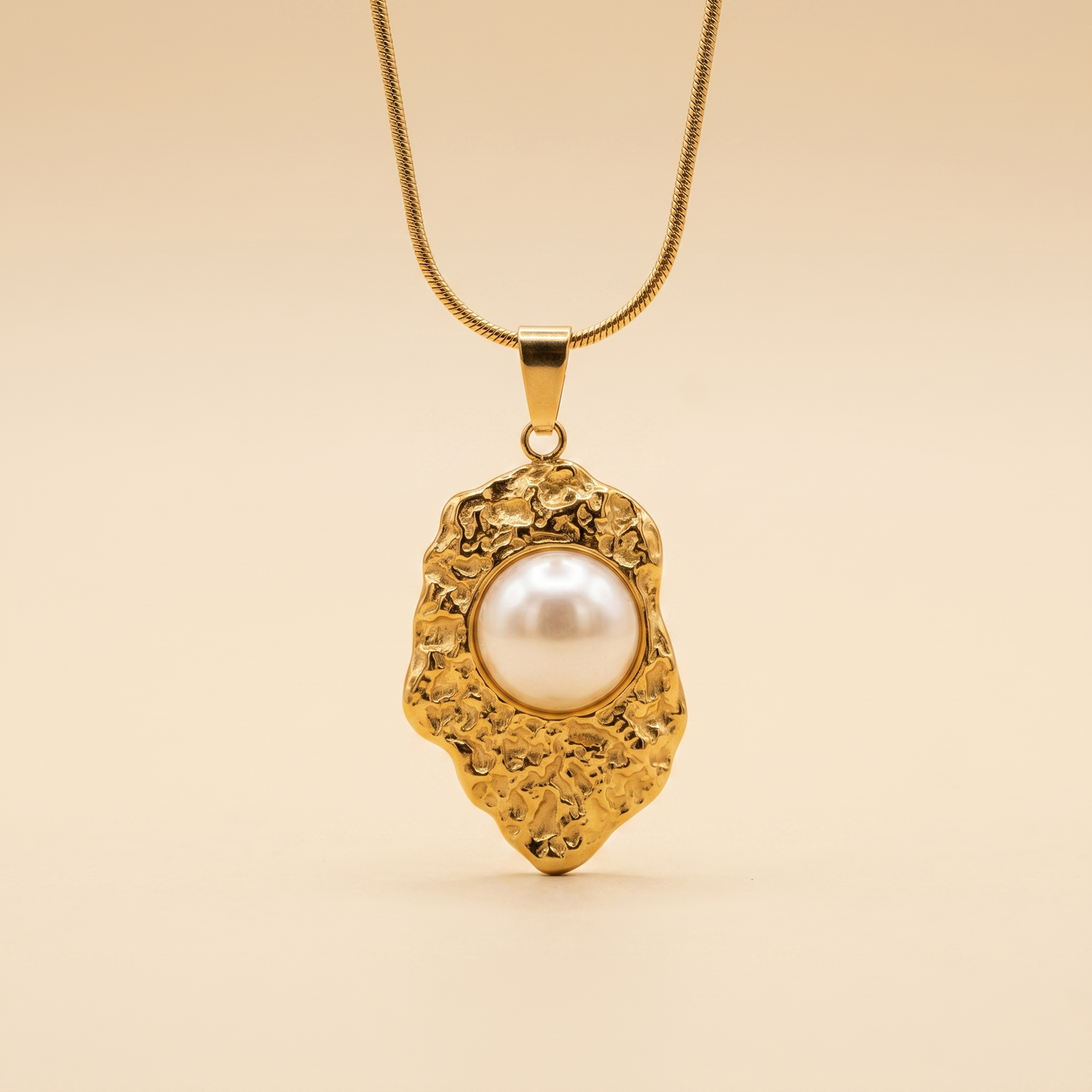 Organic Pearl Pendant Necklace