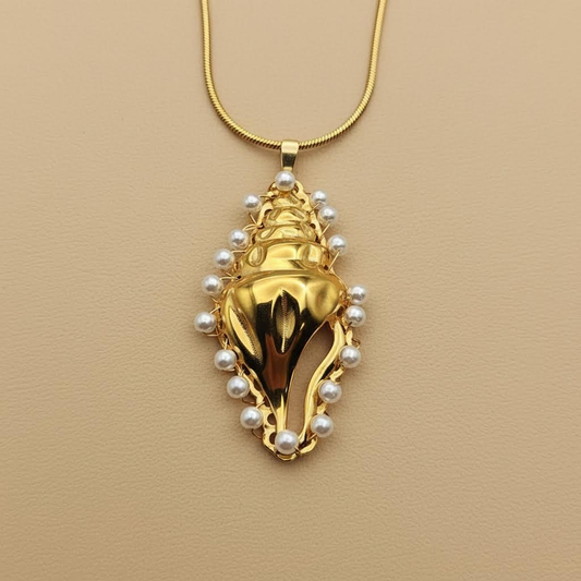 Gold Shell Pearl Pendant Necklace