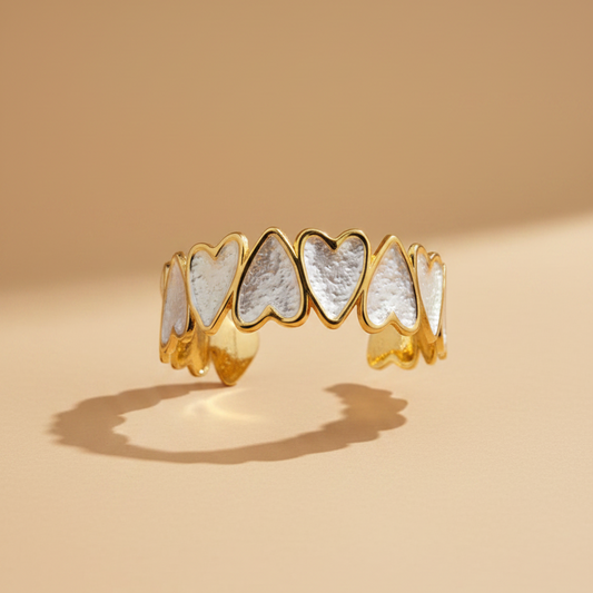 Bracelet manchette ouvert Cœurs blancs