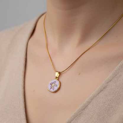 Gold Minimal Starfish Embleem Necklace