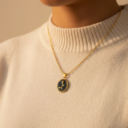 Flower Black Pendant Necklace