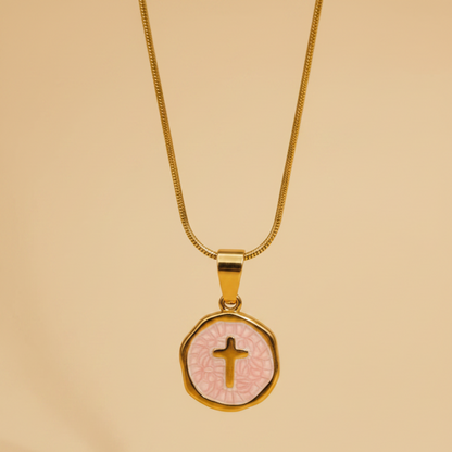 Collier pendentif croix